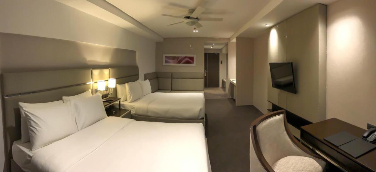 Hotel The Plaza Baguio 4*