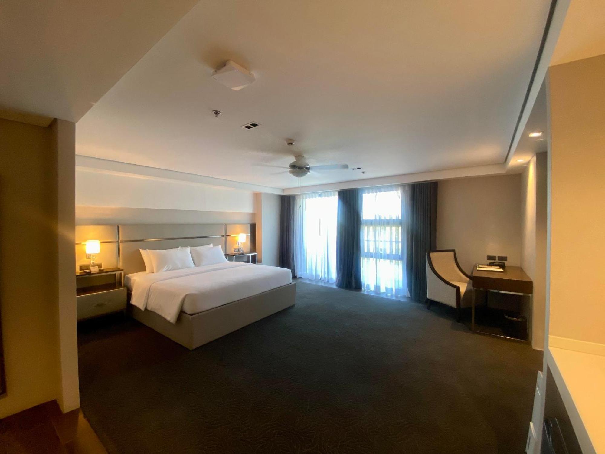 The Plaza Baguio 4*